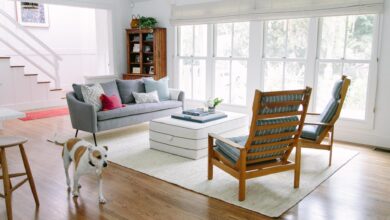 What Window Treatments Are Best For A Colonial Style Home?