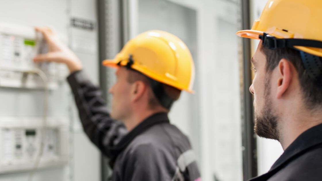 What Are The Qualities Of a Good Electrical Contractor?